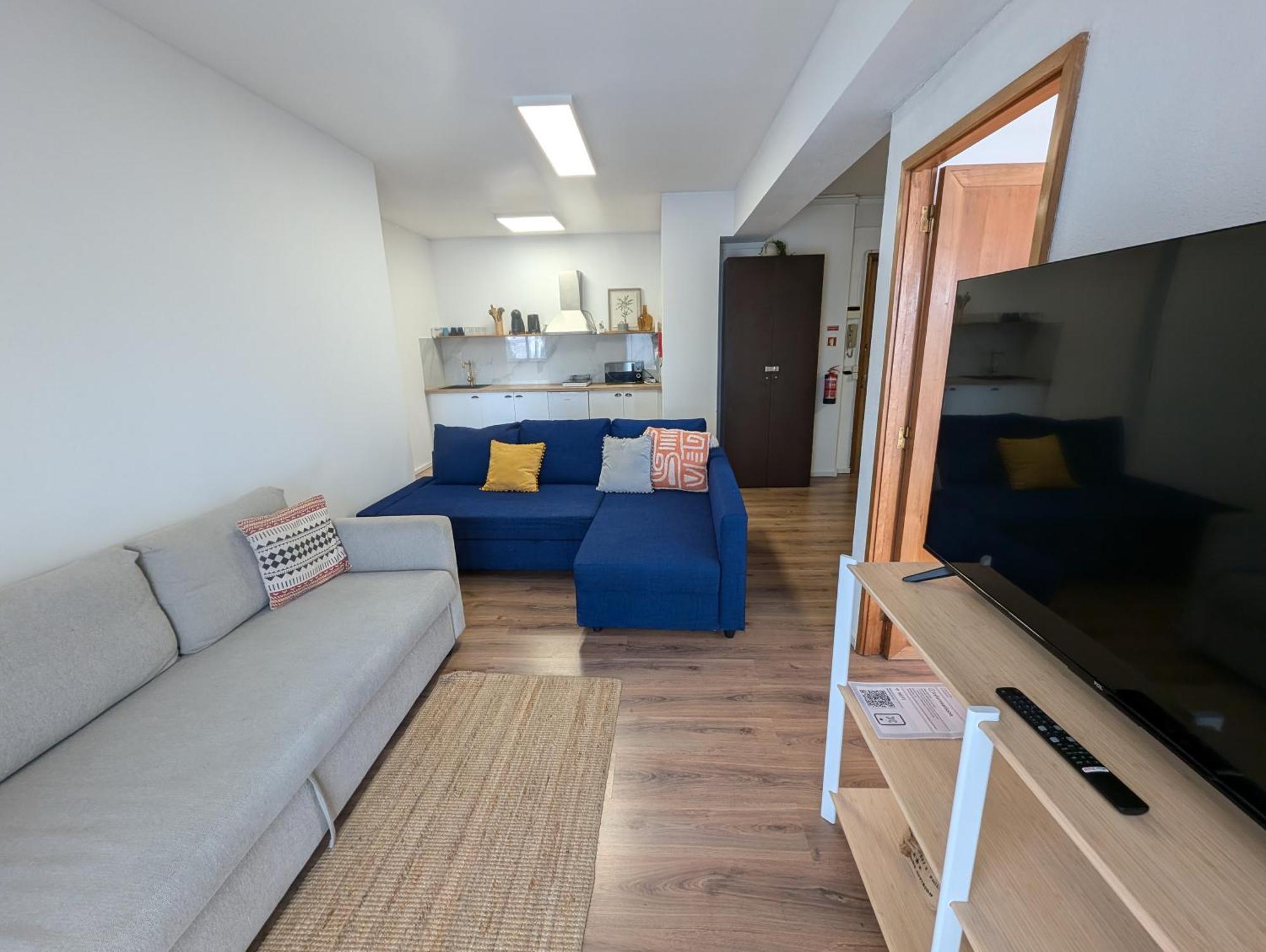 Travel & Live Fernao Magalhaes Apartment Porto Exterior photo